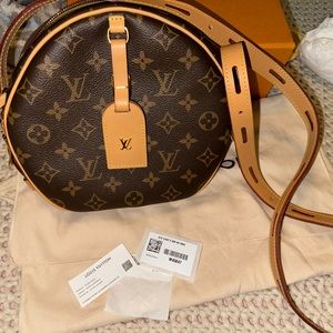 Louis Vuitton Boite Chapeau Souple MM